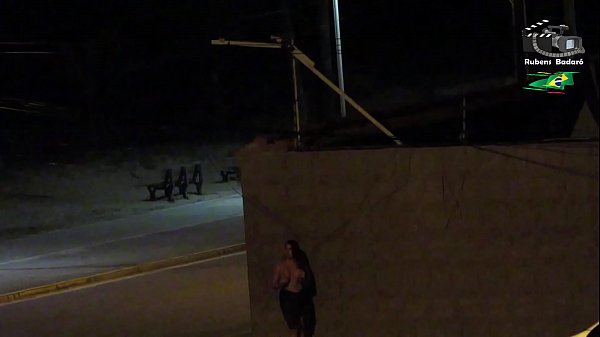 Casal_é flagrado pelacâmerade segurança da praia_Vídeo completo_no xvideos red