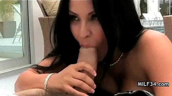 Hot cougar blows a big dick