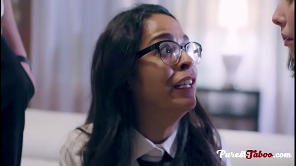 PeerPressure Peers_y to join a threesome