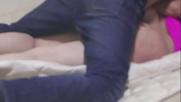 سكس عربى أوسخ مره شرموطه مصريه بتقوله هو كل يوم نيك حرام عليك كوسى وجعنى بتصوت من الضرب على طيزها thumbnail