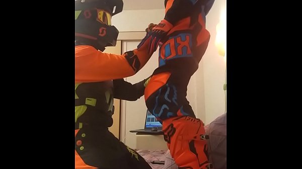 mx blowjob on helmet 