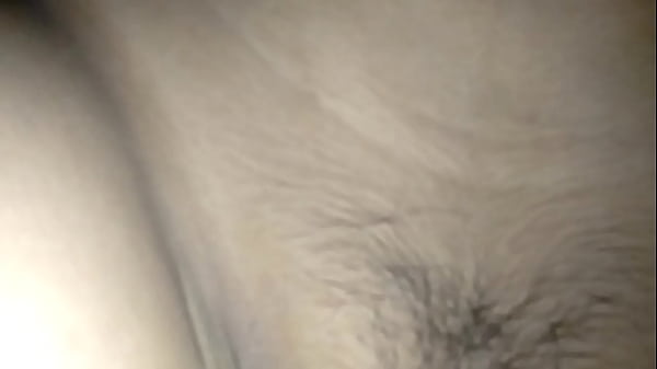 หลับลึกจับเธอแหกหีแล้วเอาควยเย็ดจนน้ำแตกเต็มรูแตด 