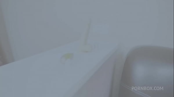 Nonton Messalyna Debut Anal First Porn (wet) thumbnail