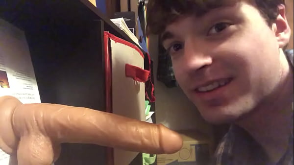 Hot passive ate big toy while talking dirty 