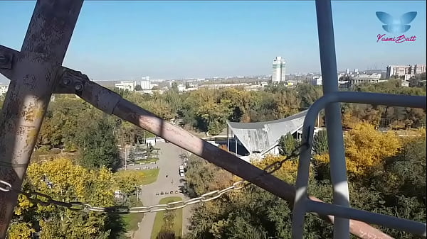 Public blowjob on theferris wheel from_shameless whore