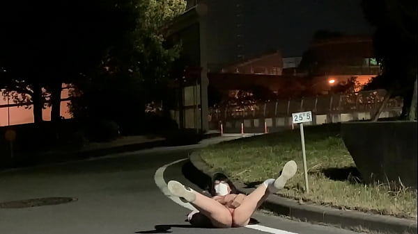 女装まゆの全裸露出オナニー 