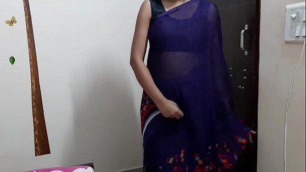 दिवाली के दिन बिवी की गीली बुर को चोदा ज़ोर से 