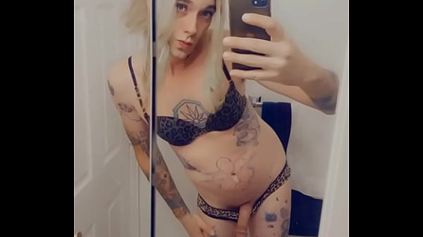 Hot Tgirl Needs Dicking thumbnail