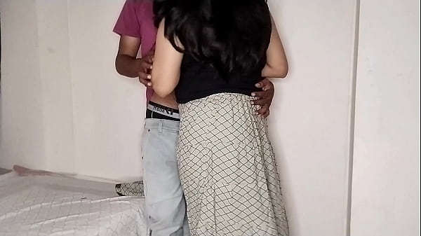 Play MP4 - गर्लफ्रेंड की सहेली बोली पहले मेरी चूत चाटो फिर वो मेरे बड़े लण्ड की उचल-उछल चुदी