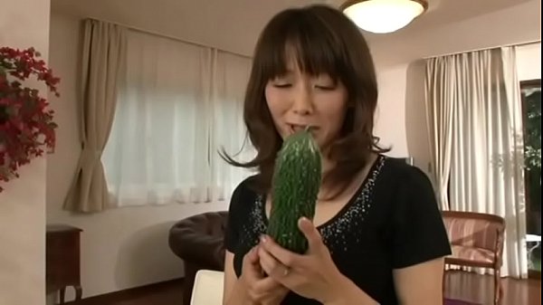 Japanese m masturbating_with a_big cucumber