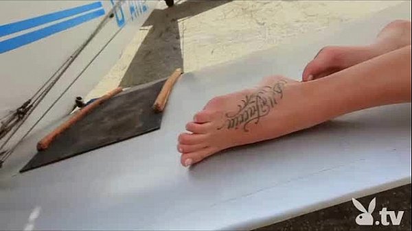 Play MP4 - Naked Girls doing Biplane Stunts&excl;