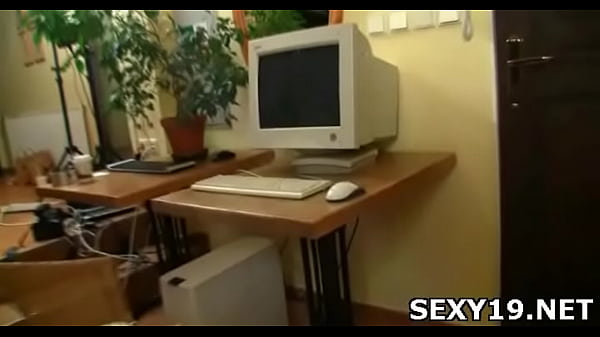 Neat_pretty girl oraljobs man