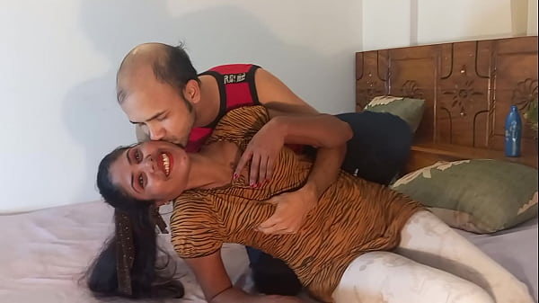 Sweat couple has passionate and hot sex Hardcor tight pussy action at home