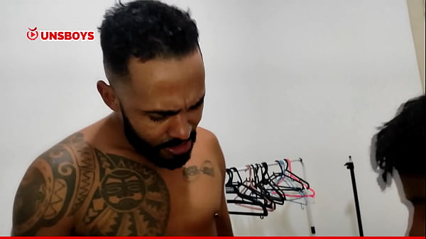 Dois Jogadores Ativos Fudendo O Cuzinho Do Goleiro Do Time Passivo thumbnail