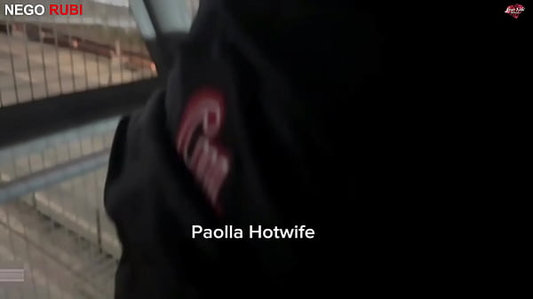 Dando em publico e corno com ci&uacute;mes da rola gigante - Paolla Hotwife 