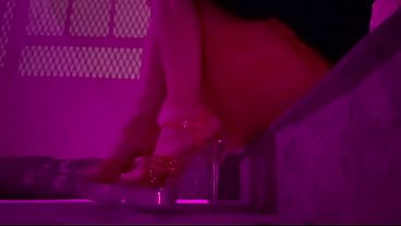 European stepmom artemisia love hot legs outdoor smoke sesh 