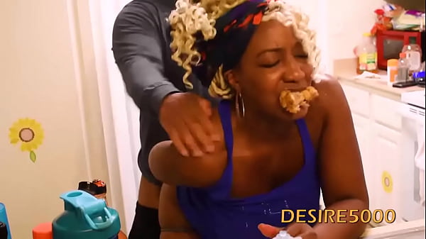 Play MP4 - Rough couple mukbang porn