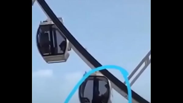 Montada extrema en publico 