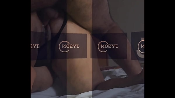 Nonton As Galinhas Acordando E O Peru Entrando thumbnail