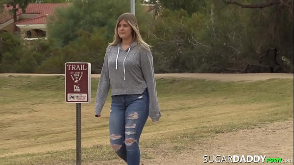 Play MP4 - Zoey Gets Her Thick Ass Fucked By Daddy&excl;