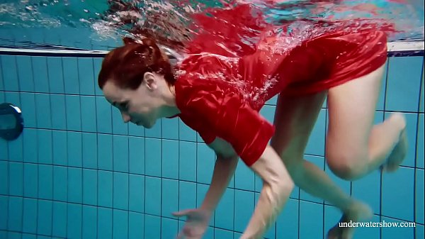Play MP4 - Avenna babe underwater