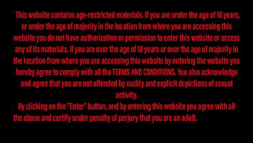 Nonton Cam Crest Empties His Balls Onto Elvira Susse&rsquo;s Ass thumbnail