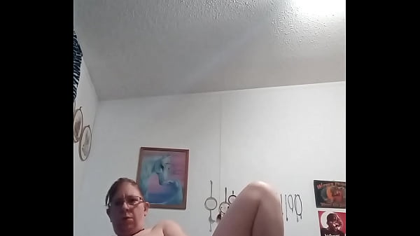 Nonton Using A Sex Toy To Play With thumbnail