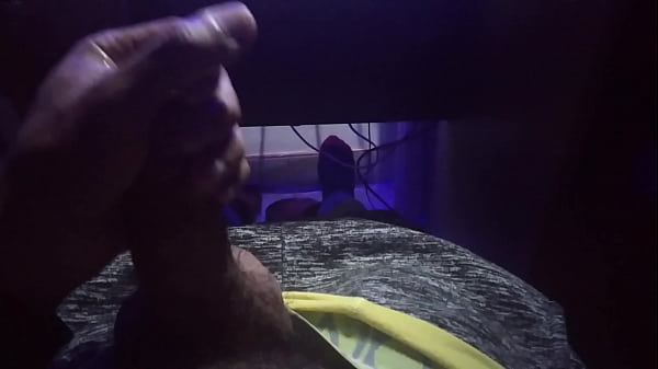 Play MP4 - HAVING A GREAT HANDJOB UNTIL I CUM