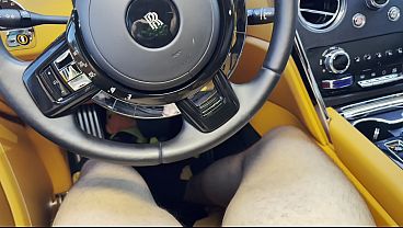 Big Booty Willow Ryder Bred Raw In Rolls Royce Creampie thumbnail