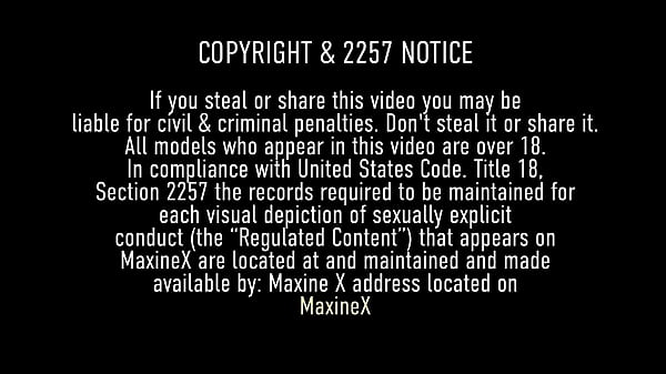 Nonton Nyssa Nevers & Maxine X Share A Strap-on To Perform Lesbian Fuck Clip! thumbnail