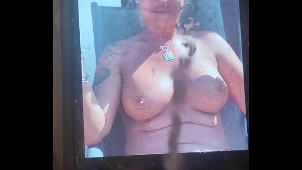 Meando a la puta de Johanna 