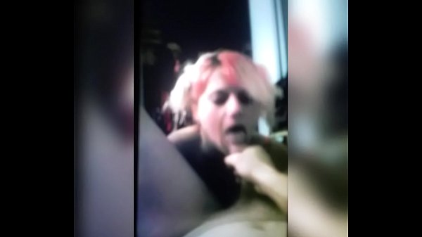 Play MP4 - Love sucking my hubbys dick