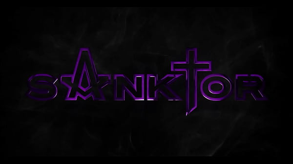 Sanktor sexy maid solo masturbates in the bathroom 