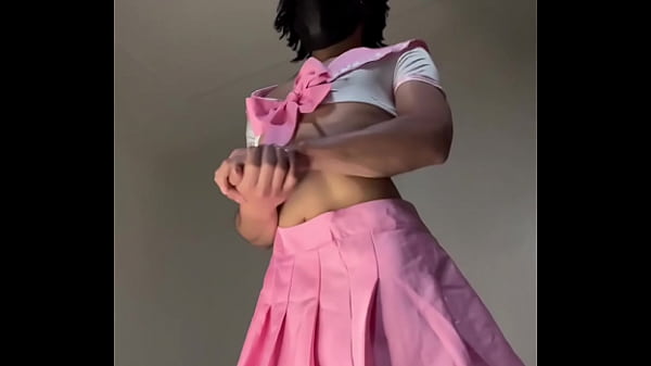 Hermosa puta vestida de mujer