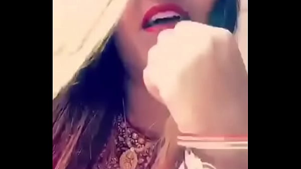 E9E21CF1- 4-45B4-9315-3243E3F47EE6.MOV 