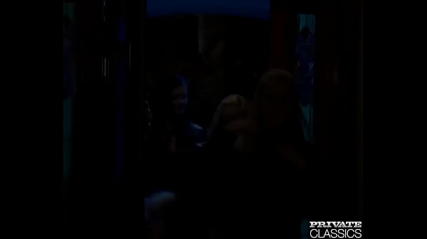 Nonton Ladies Night thumbnail