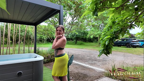 Nonton Duo Love Au Jacuzzi De L'ile Des Plaisirsbien Arriver Sur Ce Lieux Libertin Je ... thumbnail