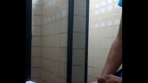 Play MP4 - Eat and Swallow Jizz on Peanut Candy - Cum on Food