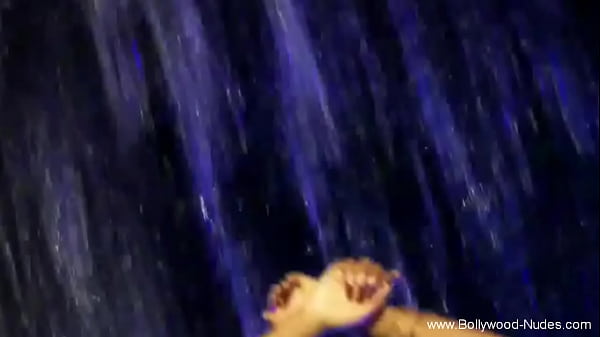 Pretty Asian Woman Cleansing Her Naked_Body Woman