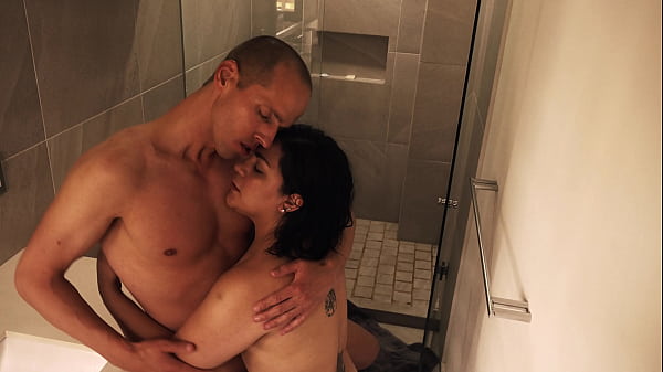 Play MP4 - Sex with M&oacute;nica 2