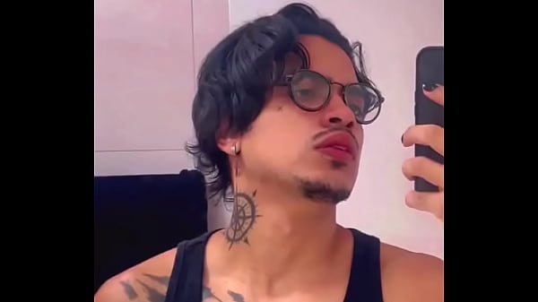 Nonton Preciso De Uma Boneca Maior thumbnail