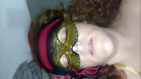 Ginger lady t after Knightparade_having some fun