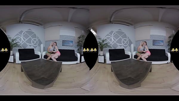 Vr golden girls with cayla amanda hill by virtual pee 