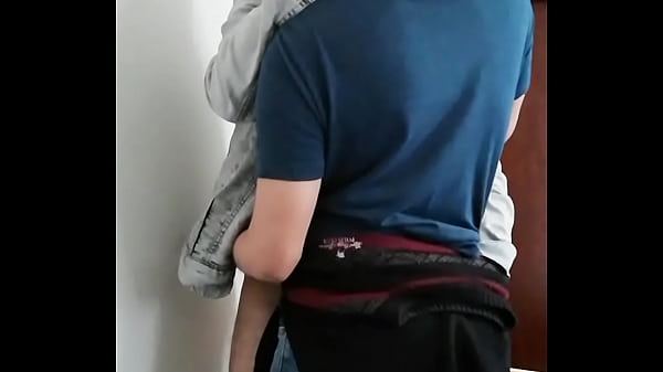 Grindero quiere que me lo coja en su oficina cerca de la plaza 222 CDMX 