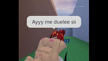SIENDO LA PUTITA DE MI AMIGO