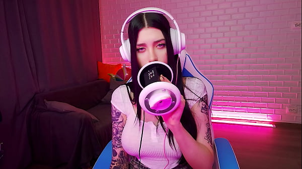 Play MP4 - ASMR GORGEOUS TEEN LICK YOU&period; HONEY HAZE