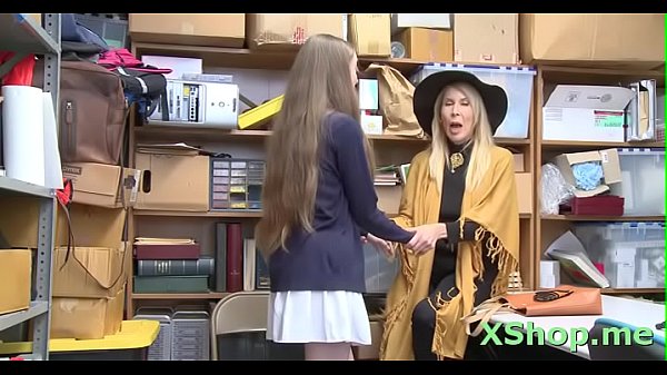 Slutty gal Erica_Lauren enjoys a_big pipe