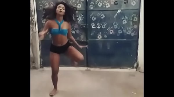 Play MP4 - Joyce Dan&ccedil;ando