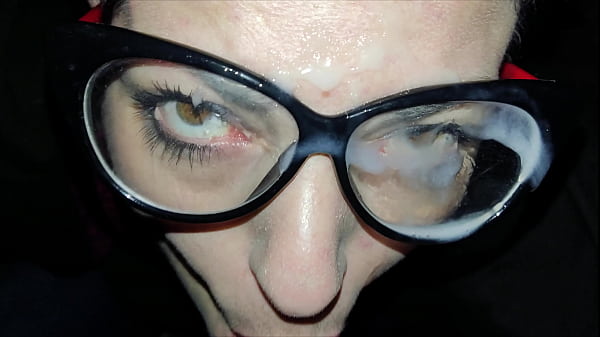 If You Don&rsquo;t Look Like This After Throat Fucking Your Self Then You Are Not Doing It Right thumbnail