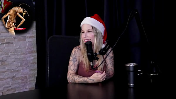 Safada se masturba ap&oacute;s dizer que tem vontade de fazer m&eacute;nage nunca foi em casa de swing gosta de uns tapas e perdeu a virgindade com baby fire watch sheer red 